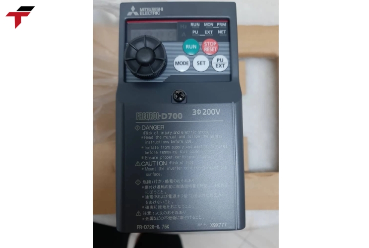 Mitsubishi Freqrol Frequency Inverter (1) Mitsubishi Freqrol Frequency Inverter- AC Drives D-700 series A800 F800 E800 F700 A700 VFD VSD E700 - Image 1